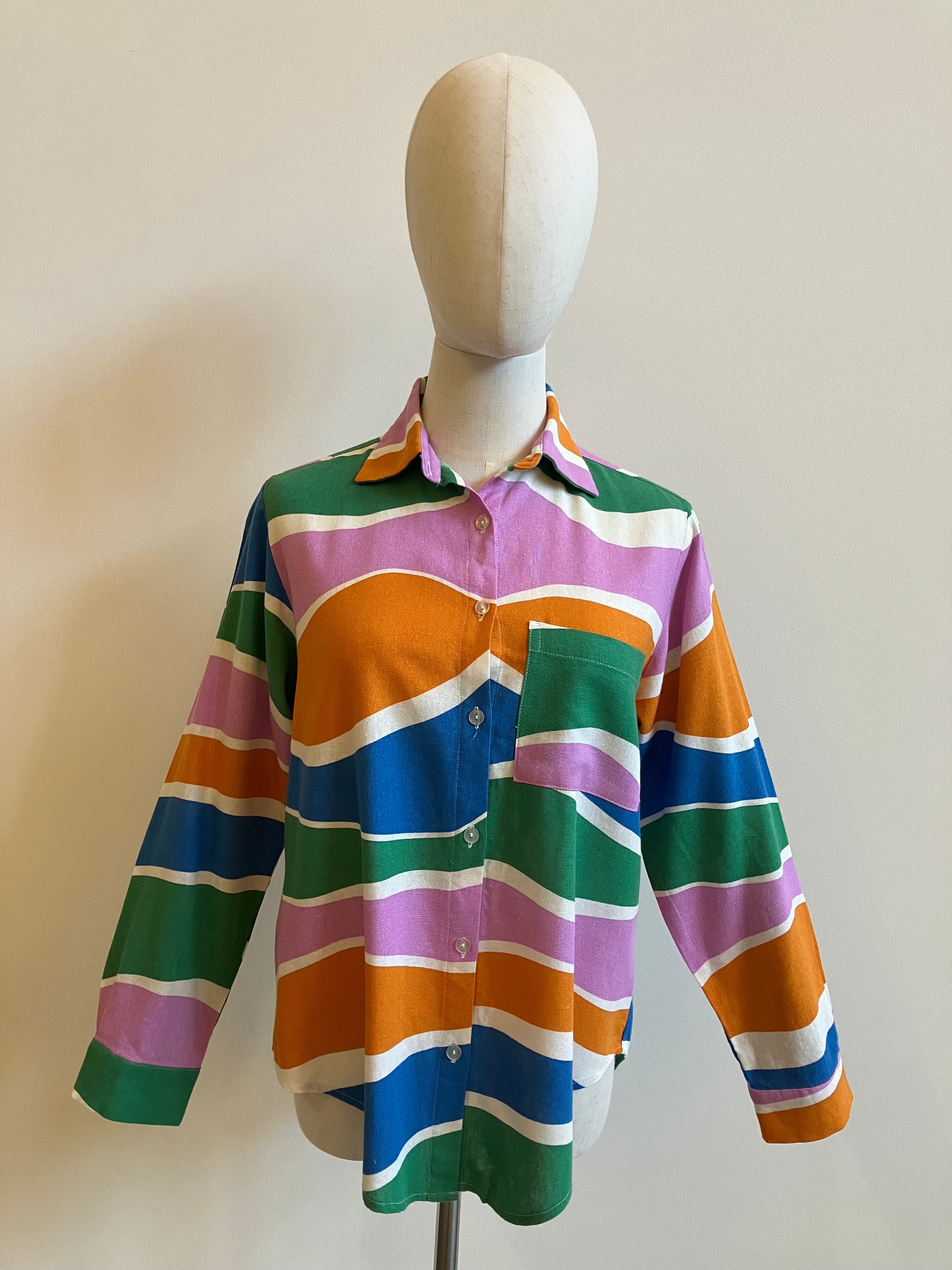 Abstract Multicolor Waves Top